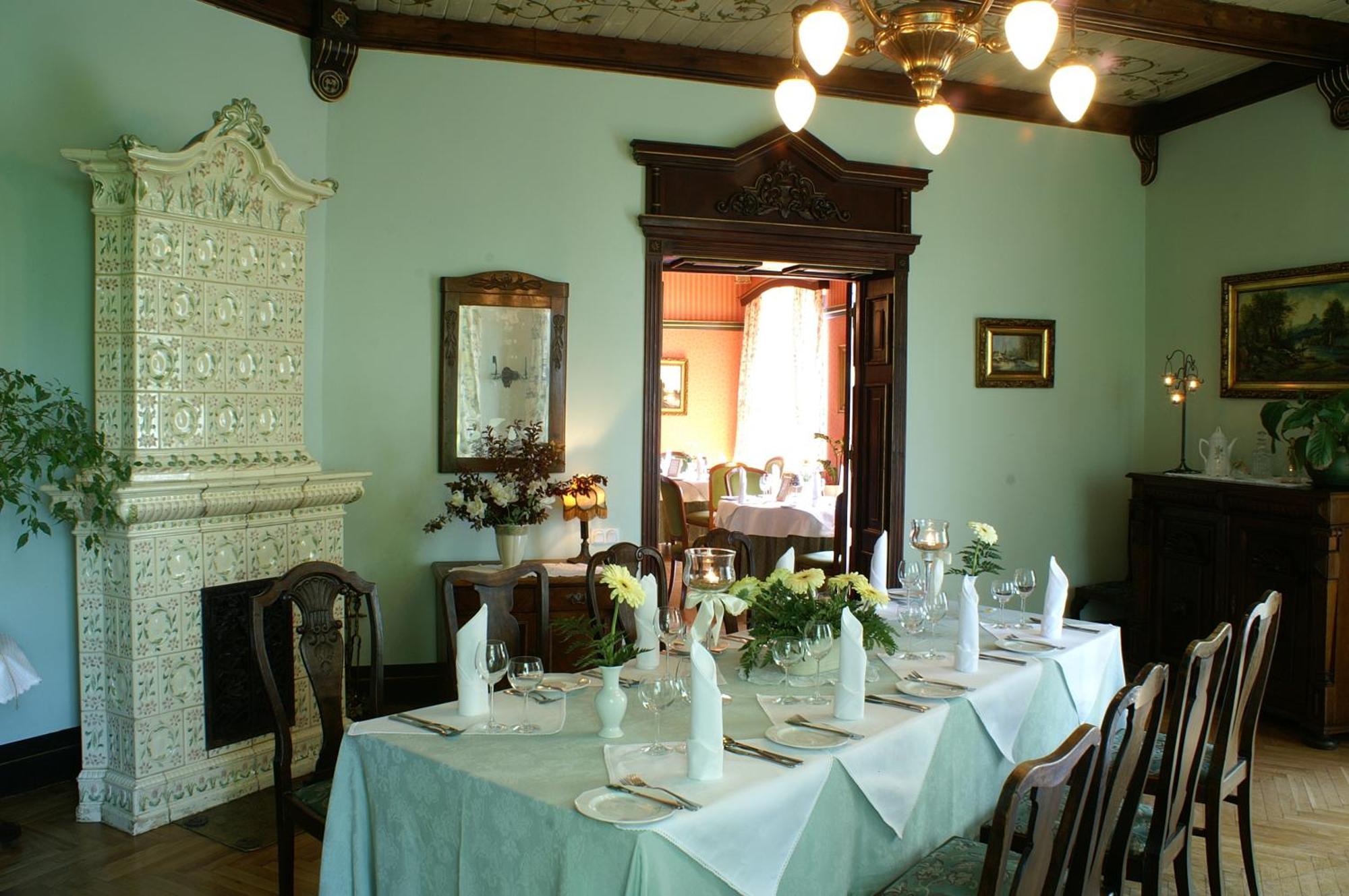 Bialy Dwor Bed and Breakfast Kwidzyn Eksteriør billede