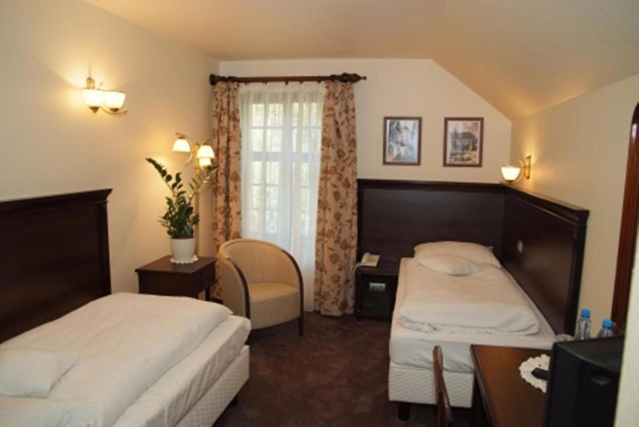 Bialy Dwor Bed and Breakfast Kwidzyn Værelse billede